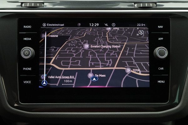 Volkswagen Tiguan 1.5 TSI R-Line Business+ Camera, Apple Carplay, Keyless, IQ Light, ACC, 19"