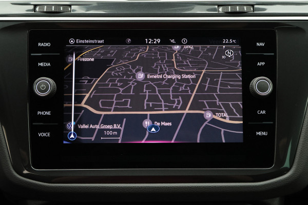 Volkswagen Tiguan 1.5 TSI R-Line Business+ Camera, Apple Carplay, Keyless, IQ Light, ACC, 19"