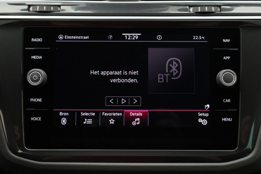 Volkswagen Tiguan 1.5 TSI R-Line Business+ Camera, Apple Carplay, Keyless, IQ Light, ACC, 19"