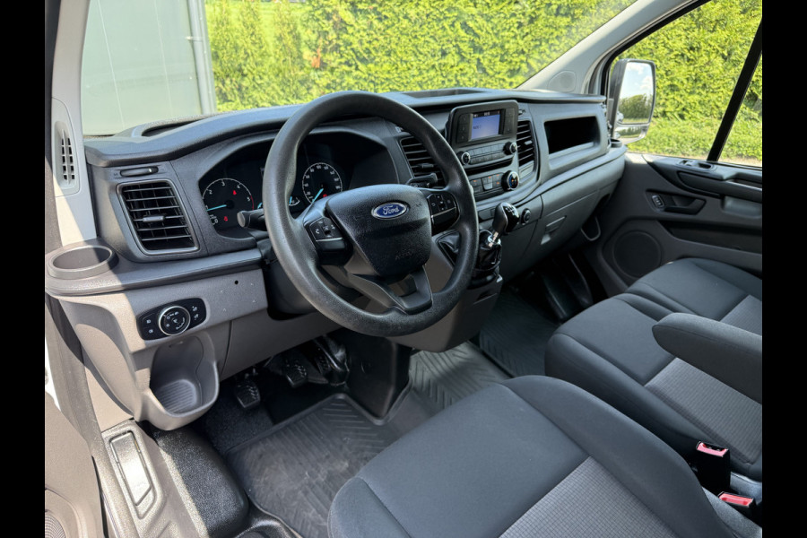 Ford Transit Custom 2.0 TDCI / L1H1 / 1e EIG. / 40.176 KM! / TREKHAAK / IMPERIAAL / INRICHTING / AIRCO / 3-ZITS