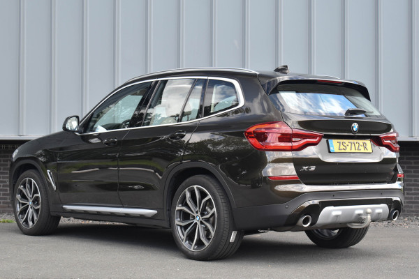 BMW X3 xDrive20i High Executive | Pano | Trekhaak | Leder | Stoelverwarming