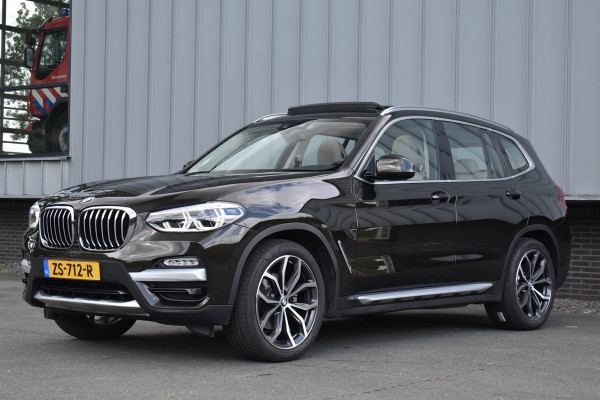 BMW X3 xDrive20i High Executive | Pano | Trekhaak | Leder | Stoelverwarming