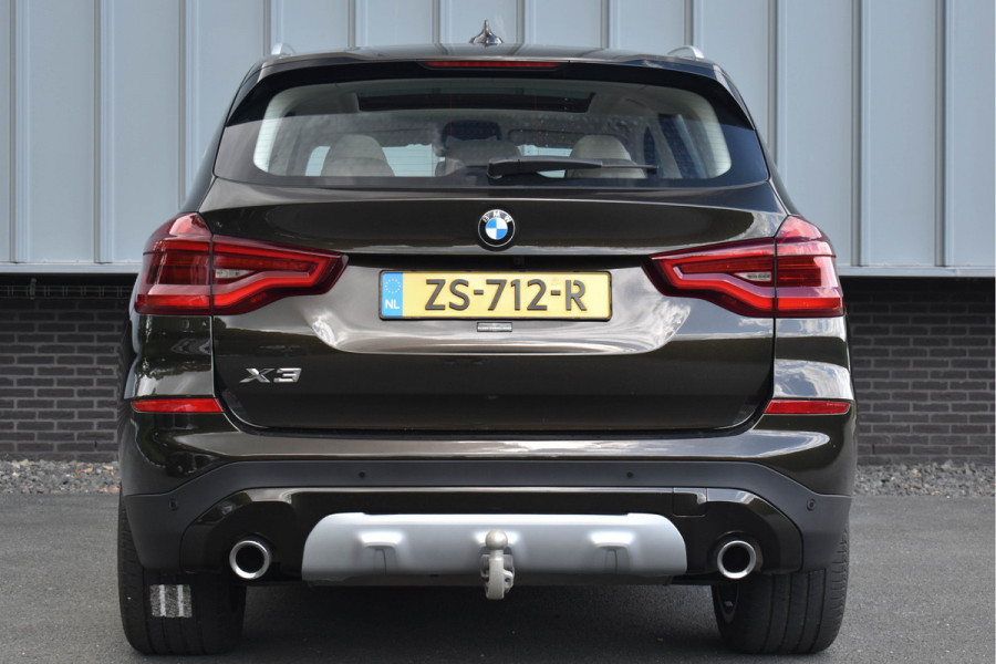 BMW X3 xDrive20i High Executive | Pano | Trekhaak | Leder | Stoelverwarming