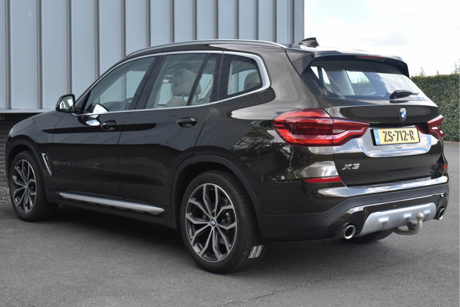 BMW X3 xDrive20i High Executive | Pano | Trekhaak | Leder | Stoelverwarming