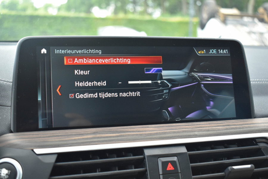 BMW X3 xDrive20i High Executive | Pano | Trekhaak | Leder | Stoelverwarming