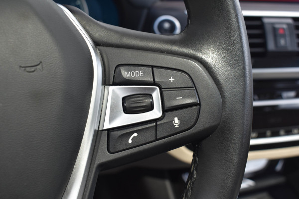 BMW X3 xDrive20i High Executive | Pano | Trekhaak | Leder | Stoelverwarming