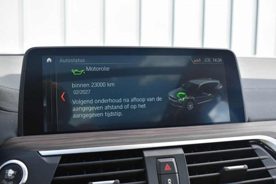 BMW X3 xDrive20i High Executive | Pano | Trekhaak | Leder | Stoelverwarming