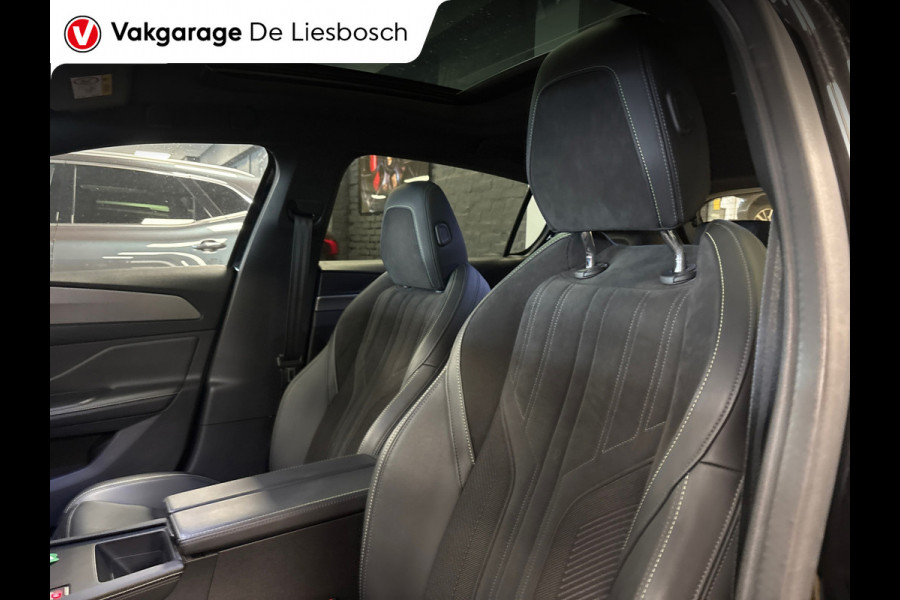 Peugeot 308 1.6 Plug-in Hybrid 180 GT-line/pano/navi/memory/apple/camera/boeken