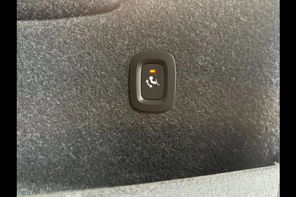 Volvo XC40 1.5 T3 Momentum | Leder | Elektr. Trekhaak | BLISS