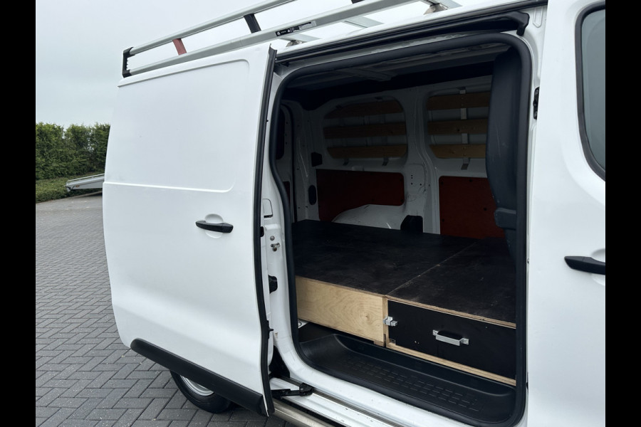Peugeot Expert 2.0 BlueHDI 123 PK / L2H1 / 1e EIG. / IMPERIAAL / TREKHAAK / AIRCO / CRUISE / CARPLAY
