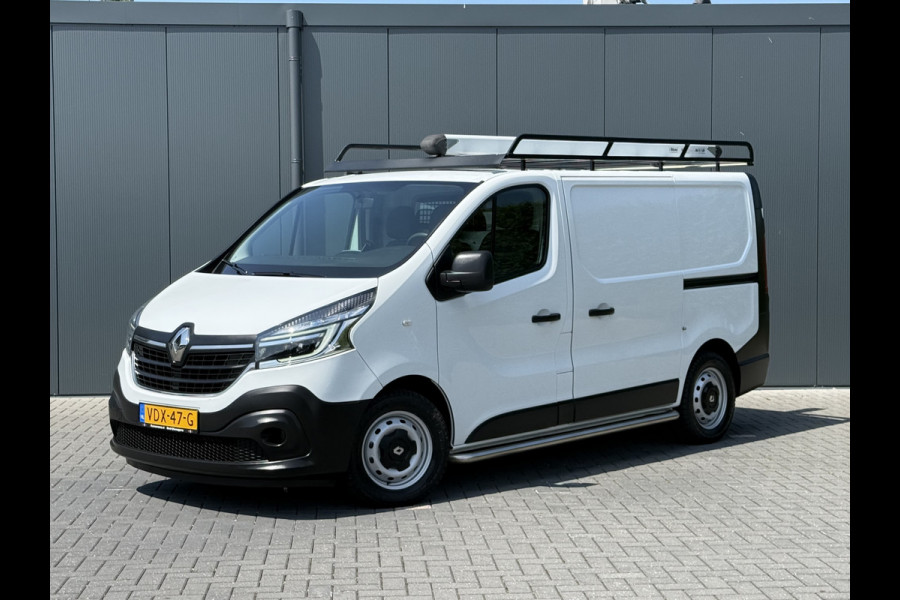 Renault Trafic 2.0 dCi 145 PK / AUTOMAAT / L1H1 / 2x SCHUIFDEUR / INRICHTING / TREKHAAK / IMPERIAAL / 3-ZITS
