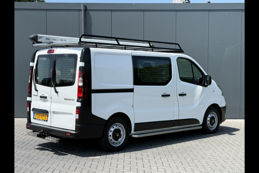 Renault Trafic 2.0 dCi 145 PK / AUTOMAAT / L1H1 / 2x SCHUIFDEUR / INRICHTING / TREKHAAK / IMPERIAAL / 3-ZITS