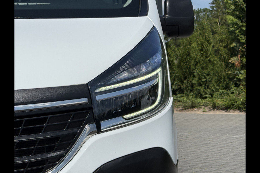 Renault Trafic 2.0 dCi 145 PK / AUTOMAAT / L1H1 / 2x SCHUIFDEUR / INRICHTING / TREKHAAK / IMPERIAAL / 3-ZITS