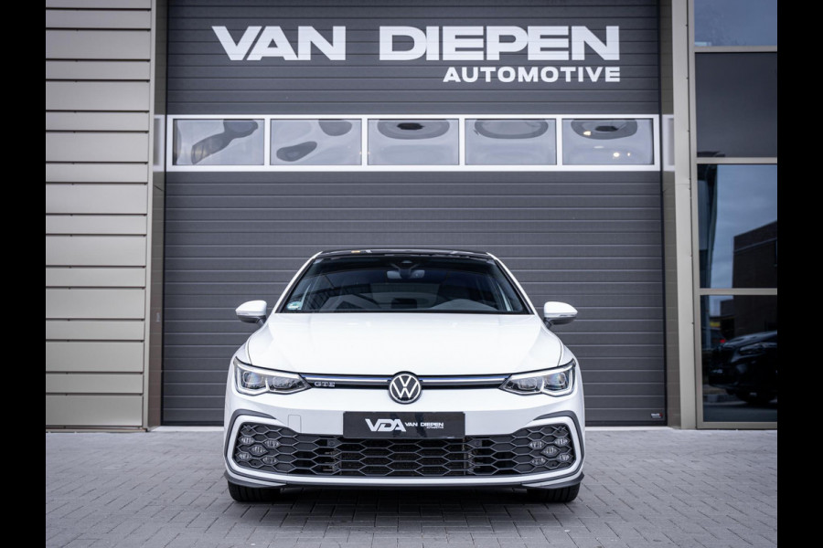 Volkswagen Golf 8 1.4 eHybrid GTE - Pano l Camera l Carplay