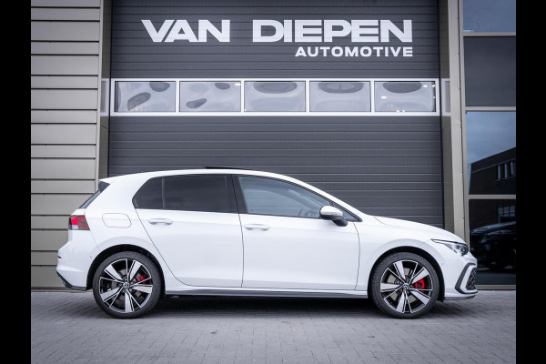 Volkswagen Golf 8 1.4 eHybrid GTE - Pano l Camera l Carplay