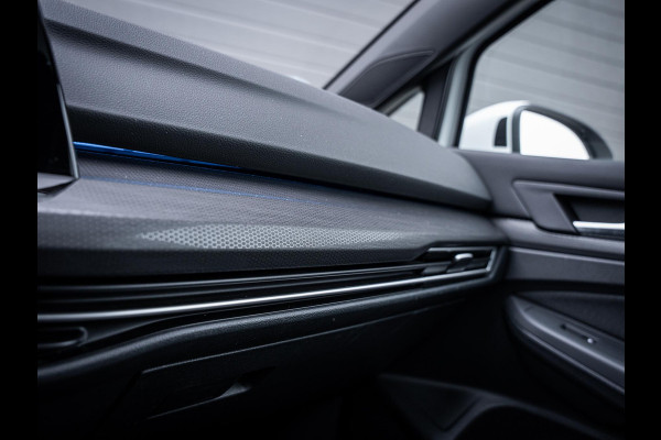 Volkswagen Golf 8 1.4 eHybrid GTE - Pano l Camera l Carplay