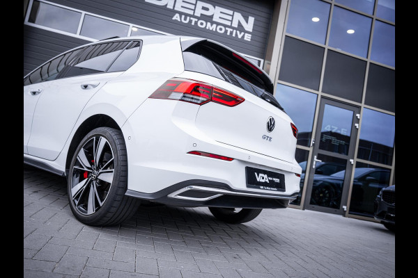 Volkswagen Golf 8 1.4 eHybrid GTE - Pano l Camera l Carplay