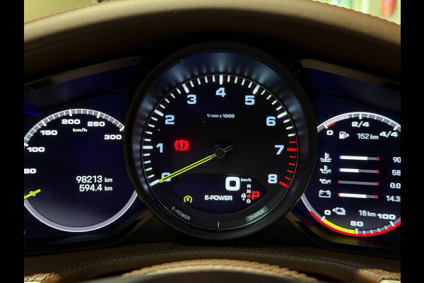 Porsche Panamera 2.9 4 E-Hybrid|Pano|Bose|360|Chrono|Massage|Stoelventilatie|