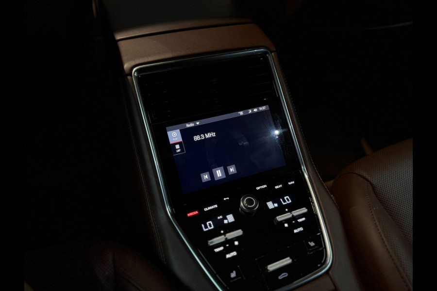 Porsche Panamera 2.9 4 E-Hybrid|Pano|Bose|360|Chrono|Massage|Stoelventilatie|