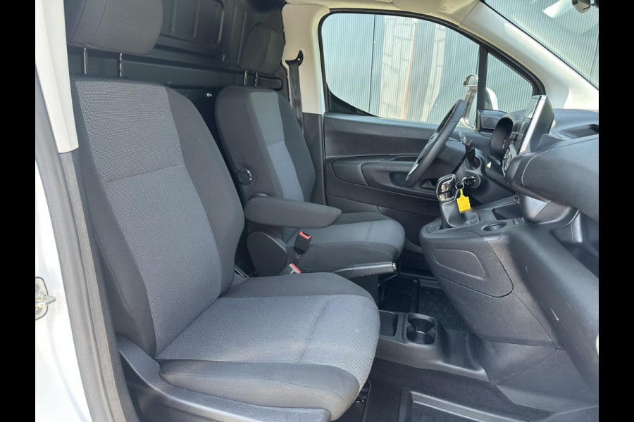 Opel Combo 1.6D 100 PK / L2H1 / AIRCO / CRUISE / NAVI / ECC / APPLE CARPLAY / ANDROID AUTO / PDC