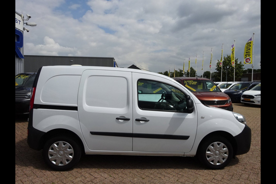 Renault Kangoo 1.5 DCI AIRCO NAVIGATIE CRUISE CONTROL SCHUIFDEUR