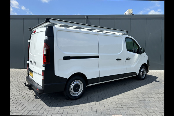 Opel Vivaro 1.6 CDTI 122 PK E6 / L2H1 / IMPERIAAL / TREKHAAK / 3 ZITS / AIRCO / NAVI / CRUISE