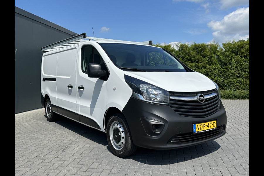 Opel Vivaro 1.6 CDTI 122 PK E6 / L2H1 / IMPERIAAL / TREKHAAK / 3 ZITS / AIRCO / NAVI / CRUISE