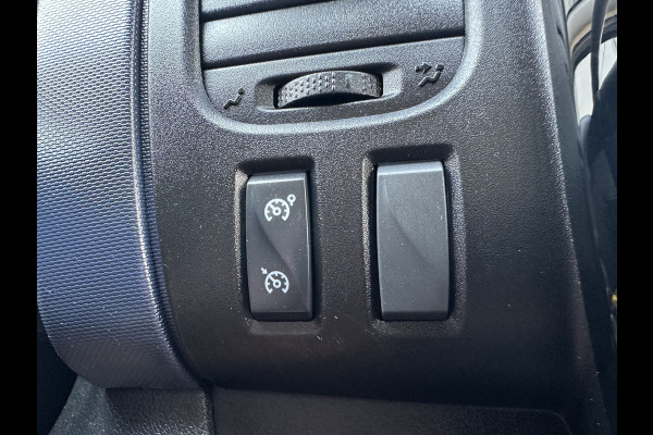 Opel Vivaro 1.6 CDTI 122 PK E6 / L2H1 / IMPERIAAL / TREKHAAK / 3 ZITS / AIRCO / NAVI / CRUISE