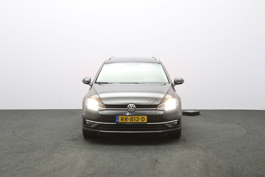 Volkswagen Golf Variant 1.0 TSI 110 PK Automaat Highline, Leder, Carplay, Climate Control, Adap. Cruise Control, Camera