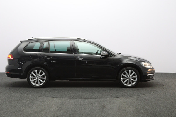 Volkswagen Golf Variant 1.0 TSI 110 PK Automaat Highline, Leder, Carplay, Climate Control, Adap. Cruise Control, Camera
