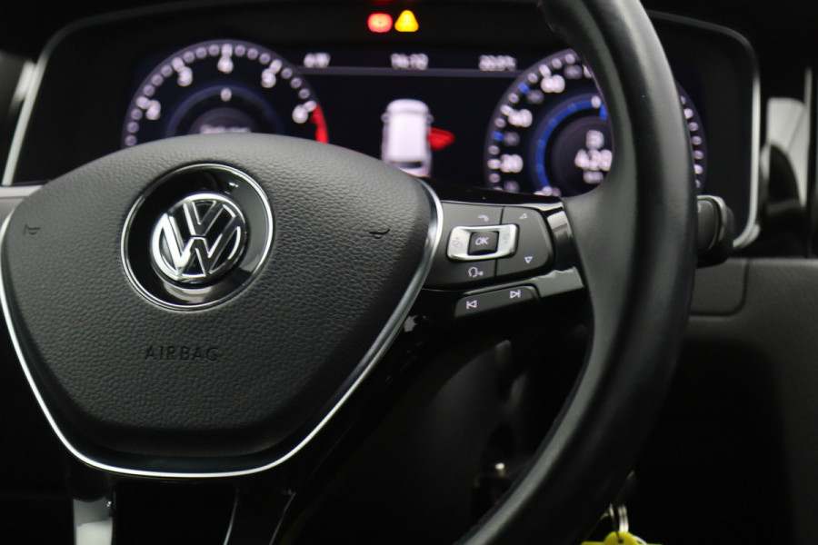 Volkswagen Golf Variant 1.0 TSI 110 PK Automaat Highline, Leder, Carplay, Climate Control, Adap. Cruise Control, Camera