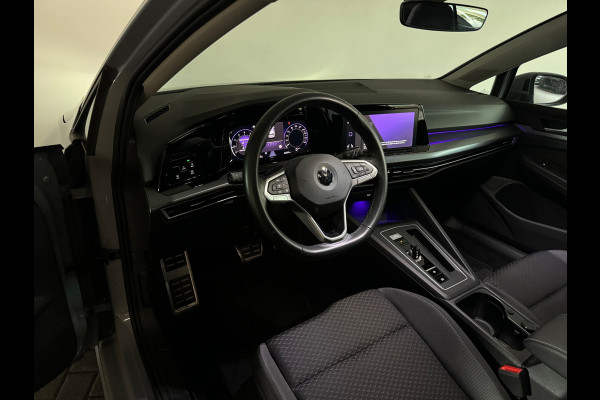 Volkswagen Golf 1.0 eTSI Life Pano|ACC|Lane|Sfeer|Stoelverwarming|Stuurverwarming