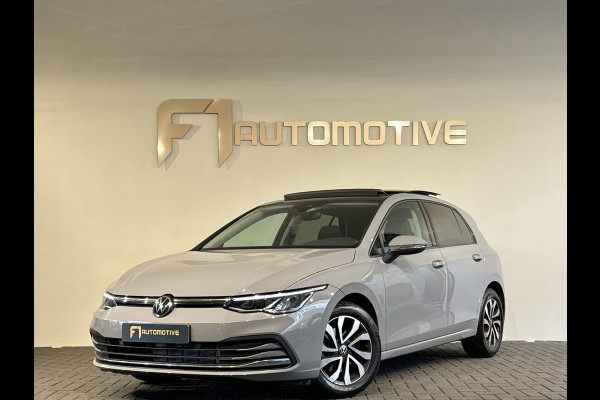 Volkswagen Golf 1.0 eTSI Life Pano|ACC|Lane|Sfeer|Stoelverwarming|Stuurverwarming