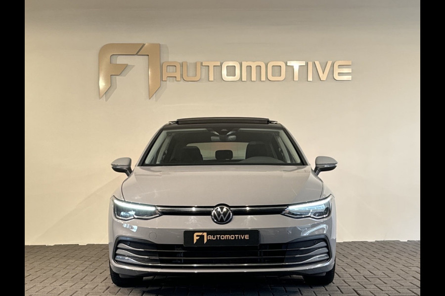 Volkswagen Golf 1.0 eTSI Life Pano|ACC|Lane|Sfeer|Stoelverwarming|Stuurverwarming