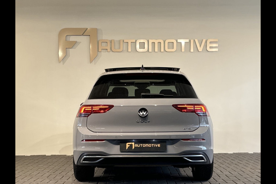 Volkswagen Golf 1.0 eTSI Life Pano|ACC|Lane|Sfeer|Stoelverwarming|Stuurverwarming