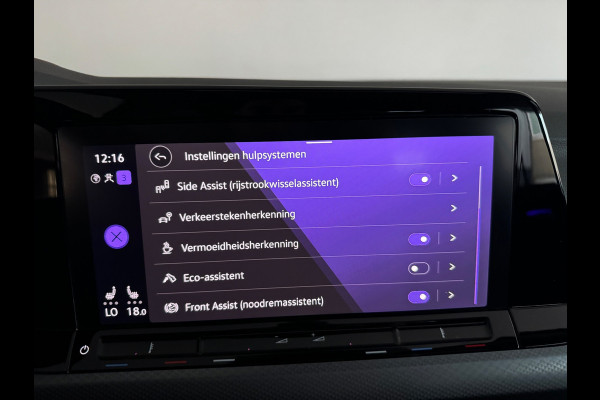 Volkswagen Golf 1.0 eTSI Life Pano|ACC|Lane|Sfeer|Stoelverwarming|Stuurverwarming