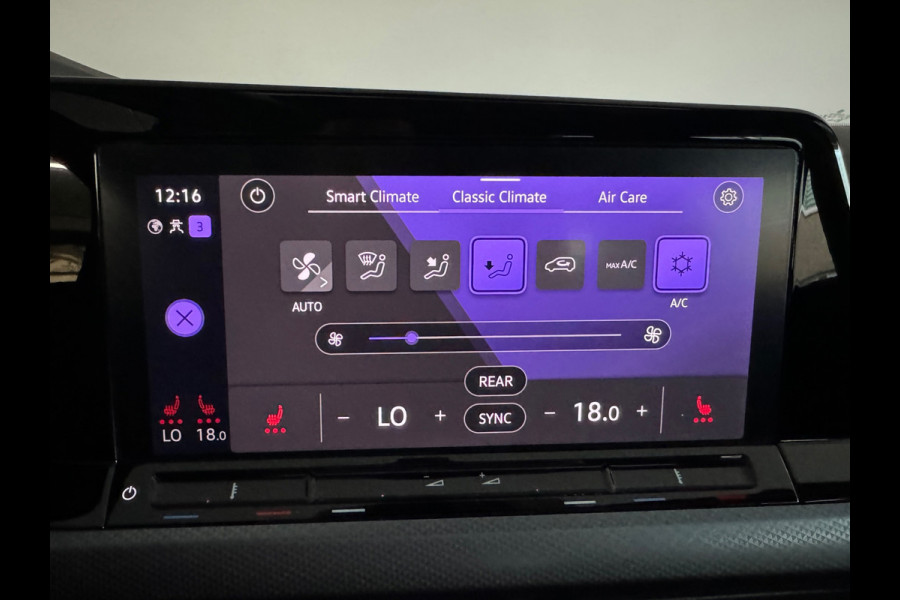 Volkswagen Golf 1.0 eTSI Life Pano|ACC|Lane|Sfeer|Stoelverwarming|Stuurverwarming