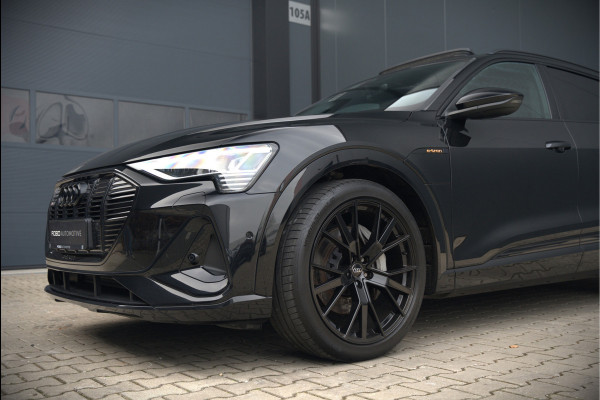 Audi e-tron e-tron 50 quattro Launch edition Black 71 kWh | Black Edition | Panoramadak | Memory Seat | Luchtvering | Adaptive Cruise Control | Keyless | Matrix LED | Trekhaak | Stoelverwarming | NAP |