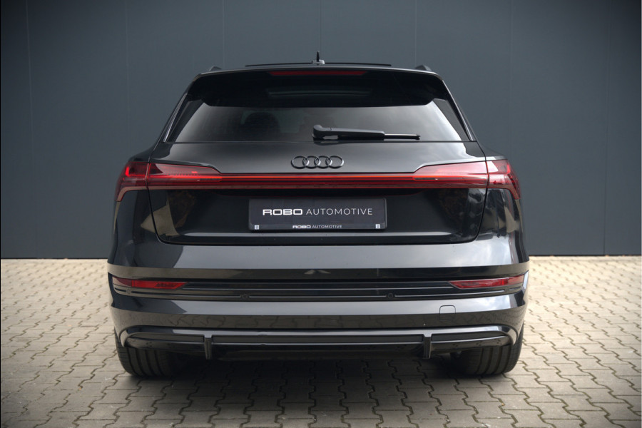 Audi e-tron e-tron 50 quattro Launch edition Black 71 kWh | Black Edition | Panoramadak | Memory Seat | Luchtvering | Adaptive Cruise Control | Keyless | Matrix LED | Trekhaak | Stoelverwarming | NAP |