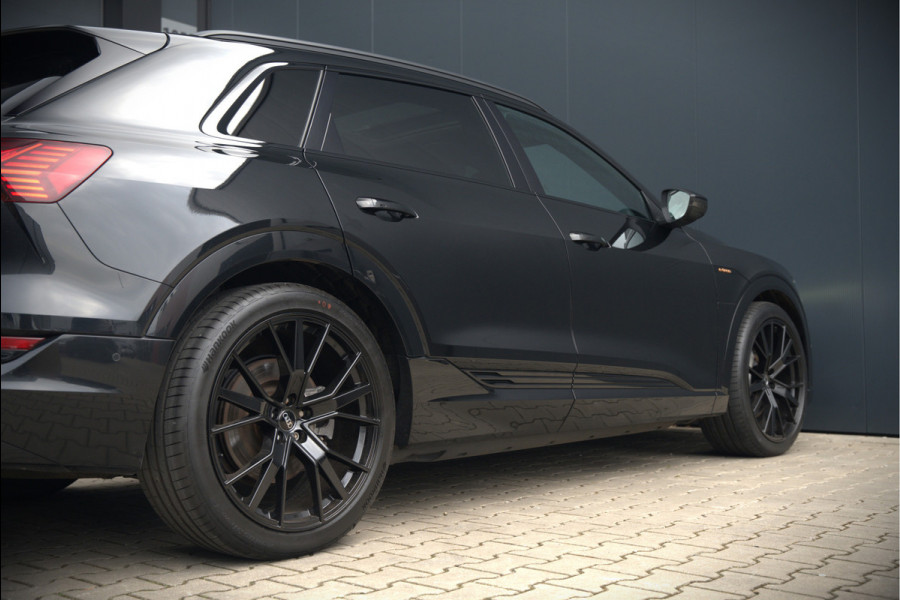 Audi e-tron e-tron 50 quattro Launch edition Black 71 kWh | Black Edition | Panoramadak | Memory Seat | Luchtvering | Adaptive Cruise Control | Keyless | Matrix LED | Trekhaak | Stoelverwarming | NAP |