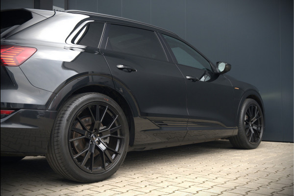 Audi e-tron e-tron 50 quattro Launch edition Black 71 kWh | Black Edition | Panoramadak | Memory Seat | Luchtvering | Adaptive Cruise Control | Keyless | Matrix LED | Trekhaak | Stoelverwarming | NAP |