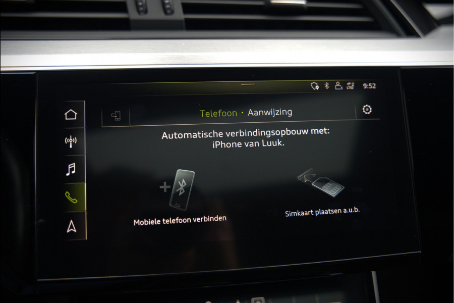 Audi e-tron e-tron 50 quattro Launch edition Black 71 kWh | Black Edition | Panoramadak | Memory Seat | Luchtvering | Adaptive Cruise Control | Keyless | Matrix LED | Trekhaak | Stoelverwarming | NAP |