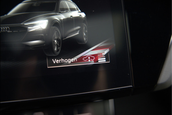 Audi e-tron e-tron 50 quattro Launch edition Black 71 kWh | Black Edition | Panoramadak | Memory Seat | Luchtvering | Adaptive Cruise Control | Keyless | Matrix LED | Trekhaak | Stoelverwarming | NAP |