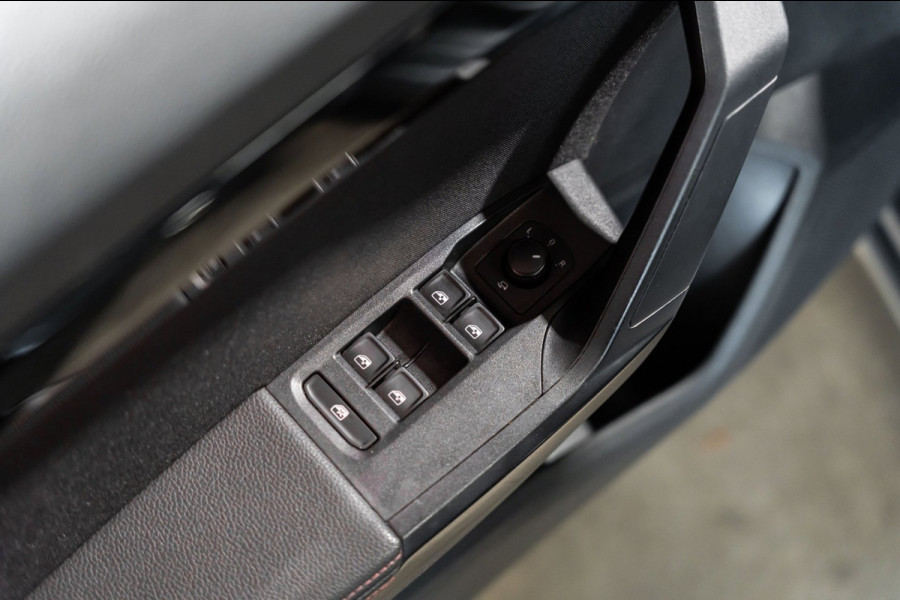 Seat Ibiza 1.0 TSI FR DSG LED NAVI CAMERA CARPLAY