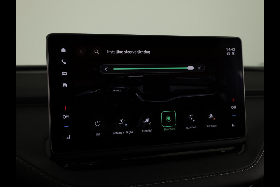 Škoda Elroq 85 Sportline | elektr. achterklep | Matrix LED | Travel Assist | Stuur - en stoelverwarming |