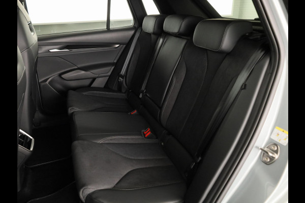 Škoda Elroq 85 Sportline | elektr. achterklep | Matrix LED | Travel Assist | Stuur - en stoelverwarming |