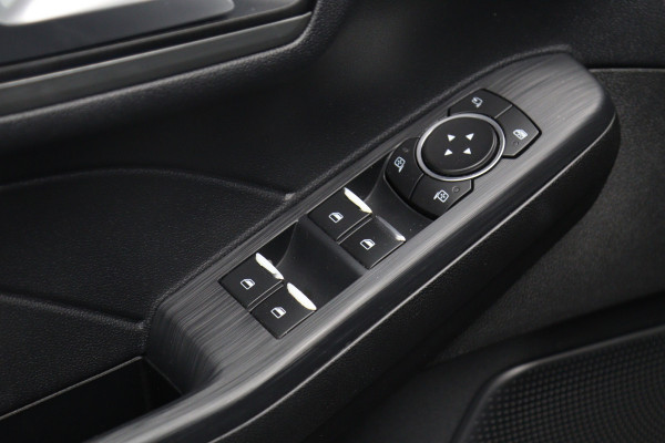Ford Kuga 2.5 PHEV 225 PK Titanium, Keyless, Camera, Climate Control