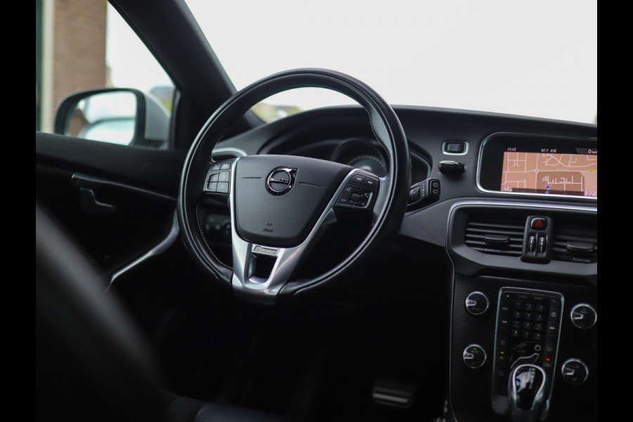 Volvo V40 2.0 D3 R-Design | BTW | Stoelverw. | Camera | Full-LED | Navi