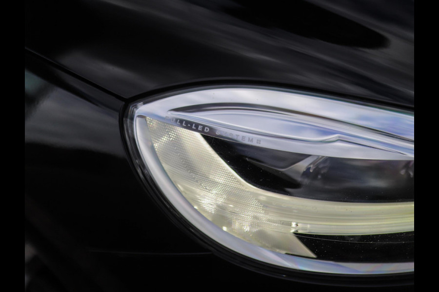Volvo V40 2.0 D3 R-Design | BTW | Stoelverw. | Camera | Full-LED | Navi