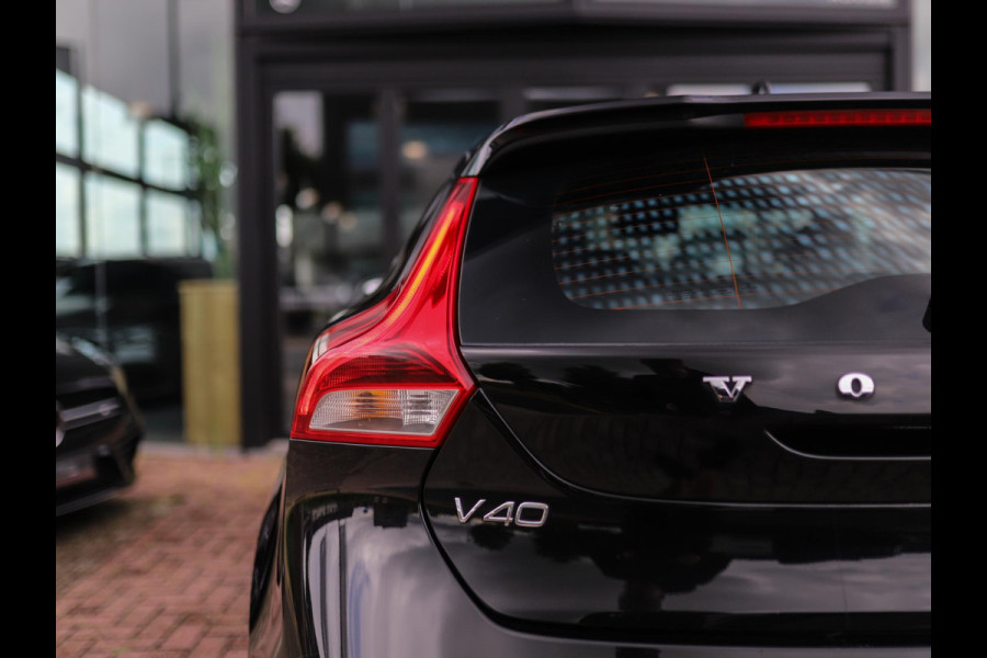 Volvo V40 2.0 D3 R-Design | BTW | Stoelverw. | Camera | Full-LED | Navi